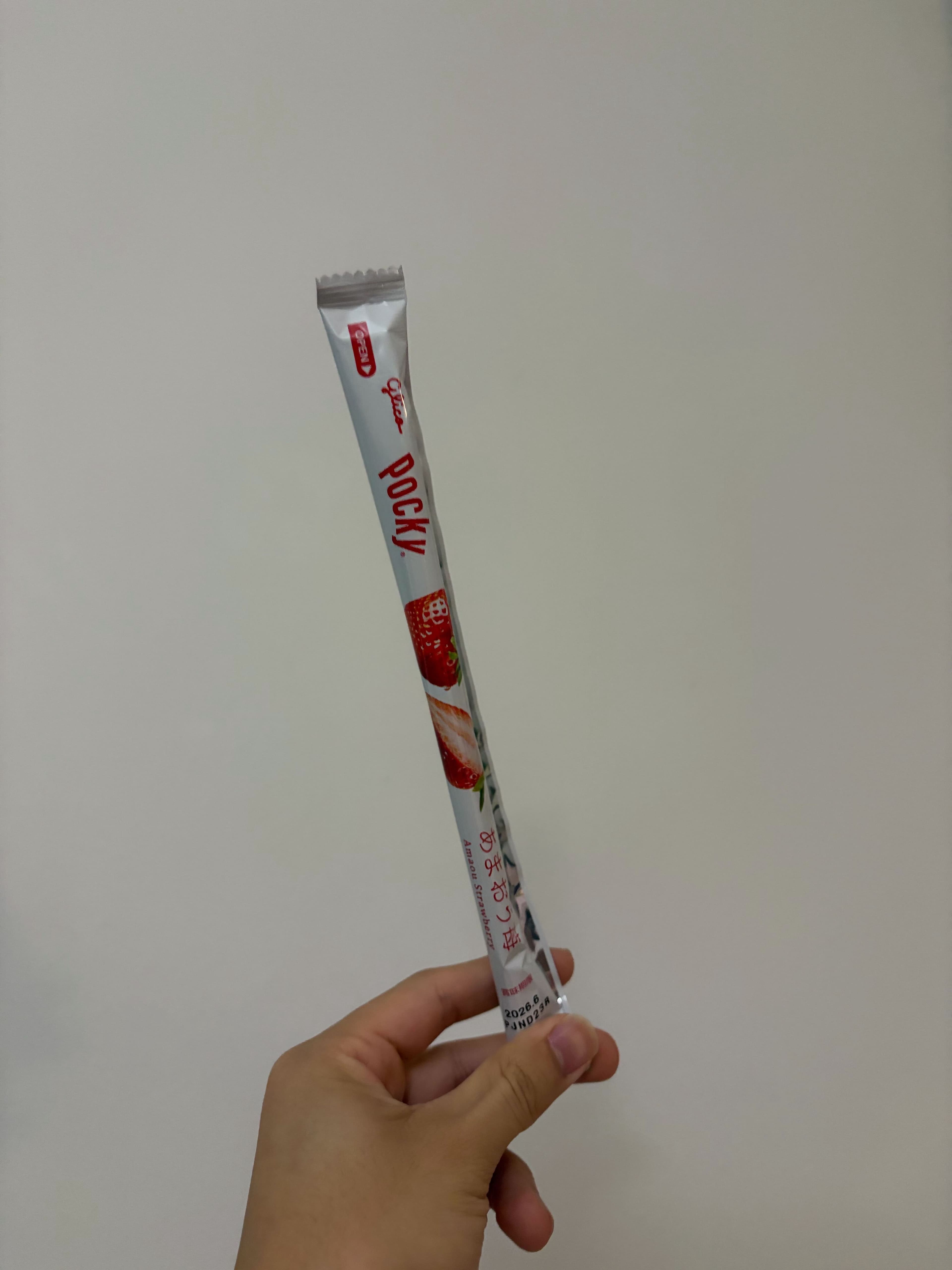 Amaou Strawberry Pocky thumbnail 3